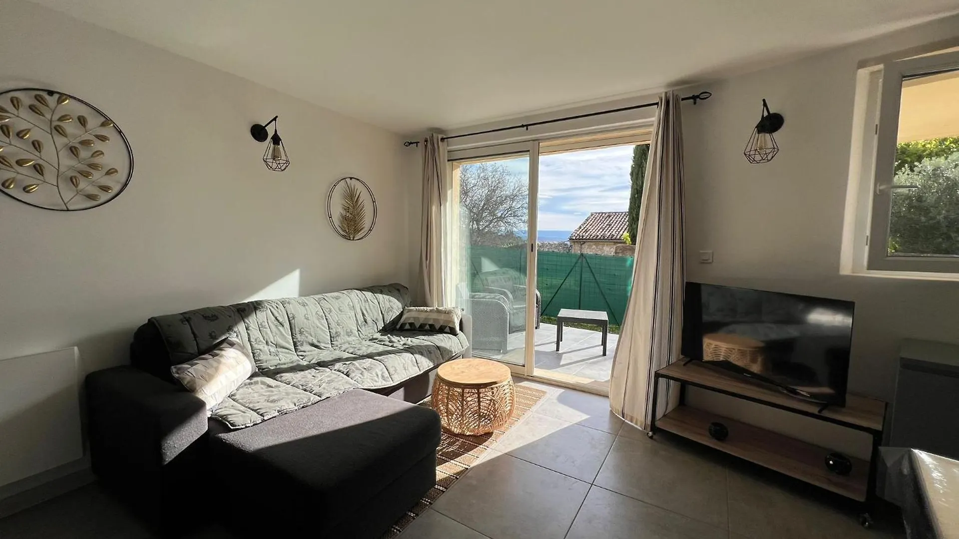 Holiday home Maison Sur La Colline Du Barroux Le Barroux France